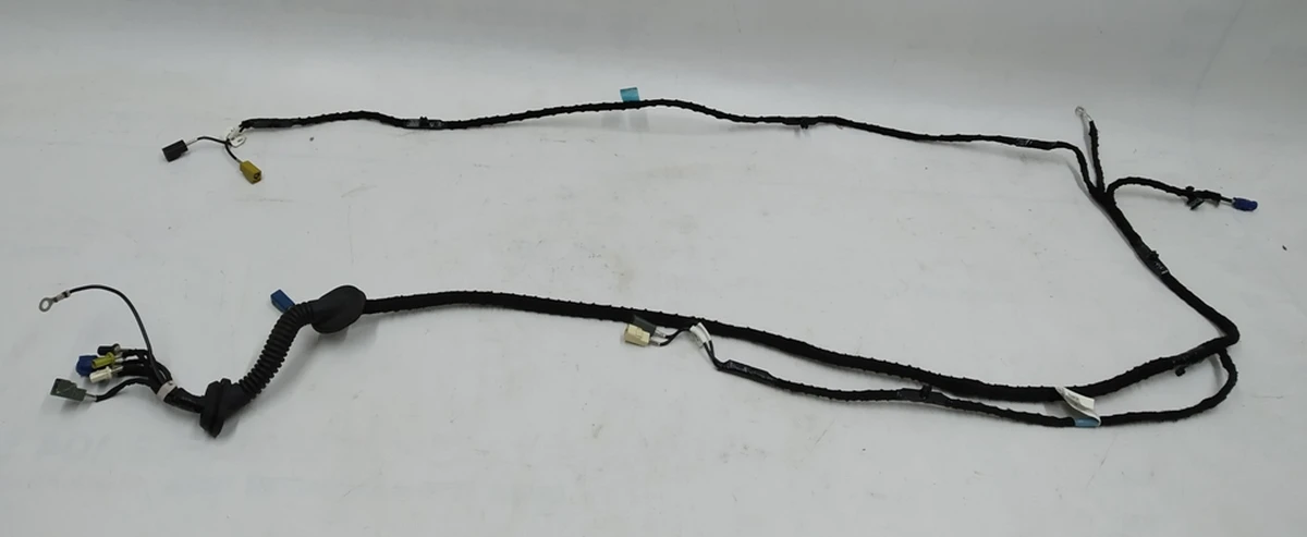 5 Електропроводка кришки багажника ліва сторона Tesla model S 1004429-00-L