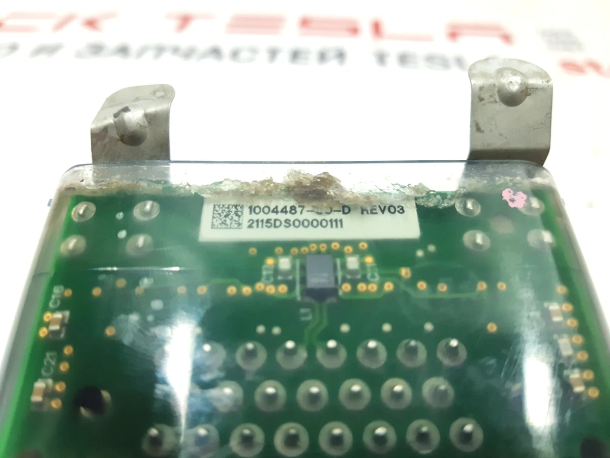 Разъем низковольтный инвертора большого мотора REV03 Tesla Model S, Model S REST 1004487-00-D