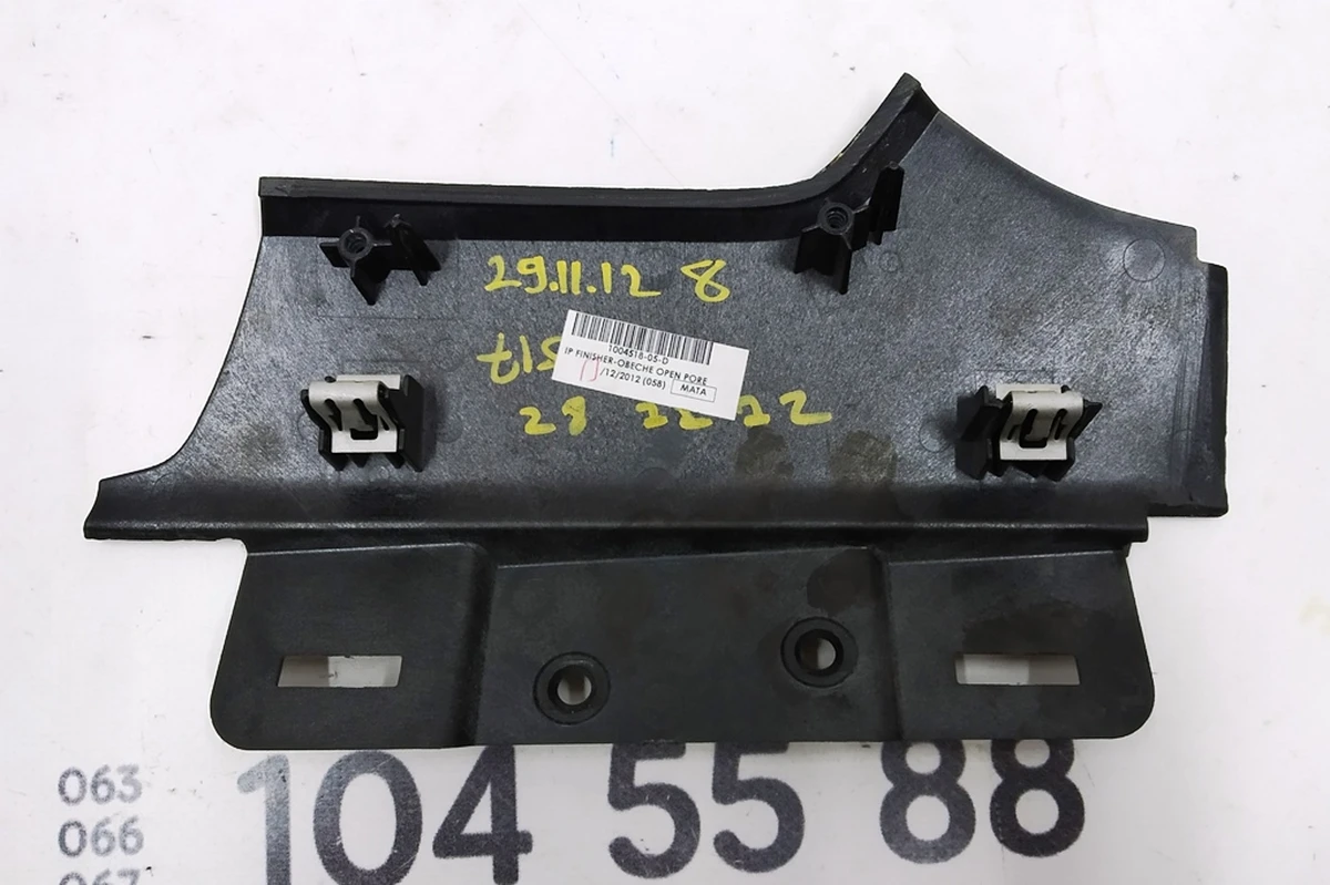 23 Декоративні накладки центр. панелі водійська ліва OBECHE OPEN PORE VERTICAL Tesla model S 1004518-05-F