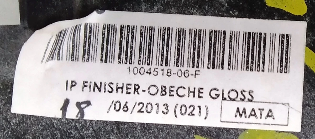 23 Decorative overlay of the central panel driver's right OBECHE GLOSS VERTICAL Tesla model S 1004518-06-F