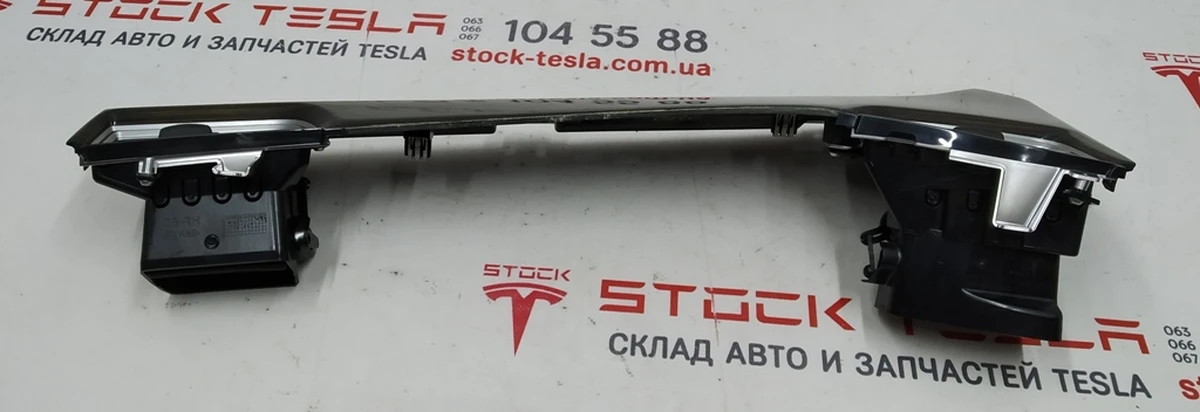 23 Декоративна накладка центральної пасажирської панелі OBECHE GLOSS HZ MATA в зборі Tesla model S, model S REST 1004518-08-G