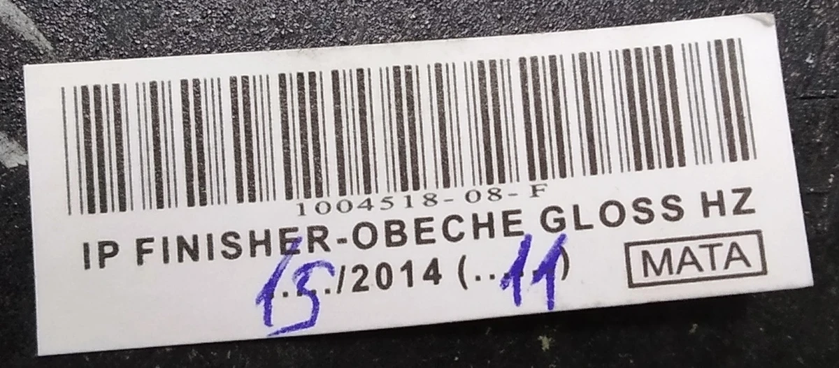 23 Decorative molding of the central panel driver's right OBECHE GLOSS HZ MATA Tesla model S, model S REST 1004518-08-G