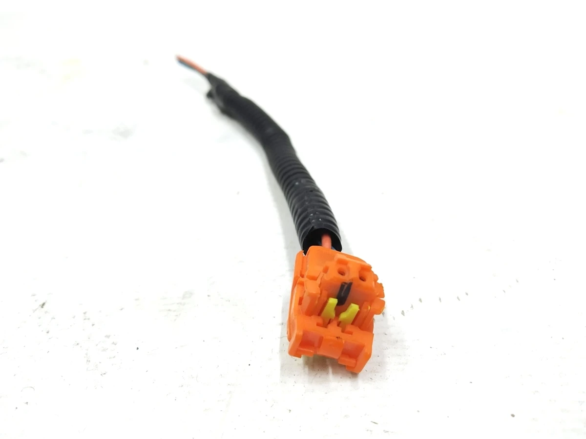 2 Роз'єм проводки піропатрону ременя безпеки Tesla model X S REST 1004532-05-F