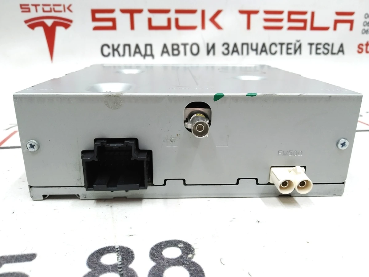 1 Радіо FM/HD/XM Tesla model S REST 1143711-00-C