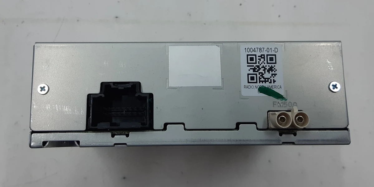 1 Радіо Base 500KB (USA) Tesla model X S REST 1052323-00-B