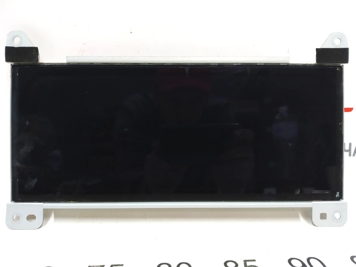 1 Дисплей щитка приладів без плати центрального процесора Tesla model X S REST 1004788-00-H