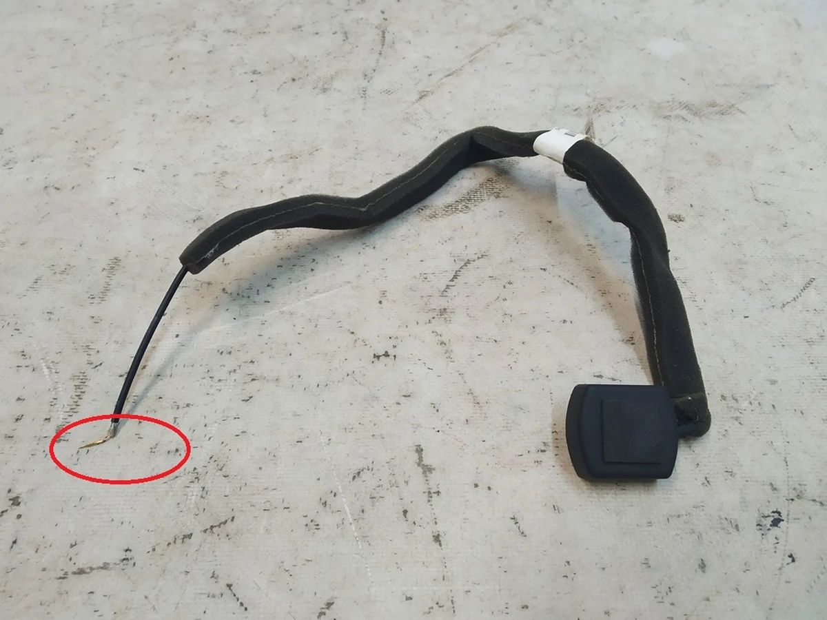 1 Антенна GPS (повреждение) Tesla model S, model S REST 1004794-00-B