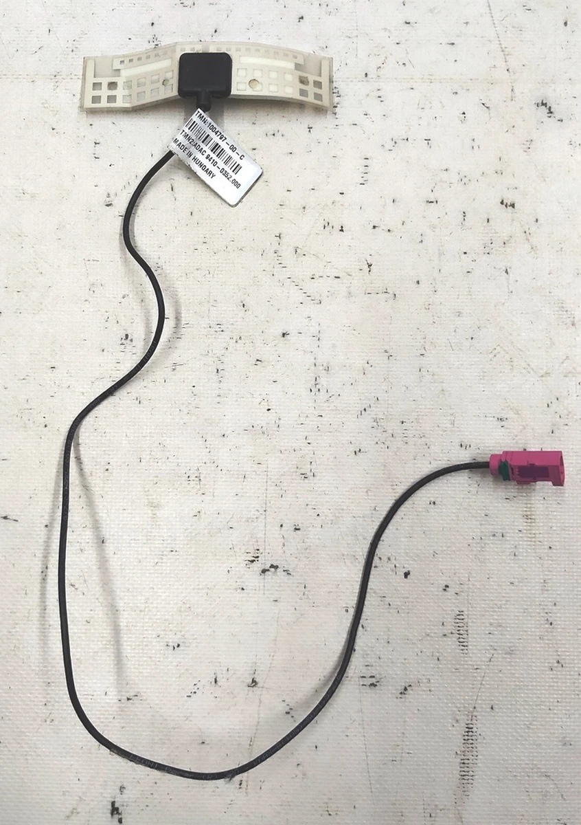 3 Антенна TELF зеркала наружного правого Tesla model S, model S REST 1041318-00-G