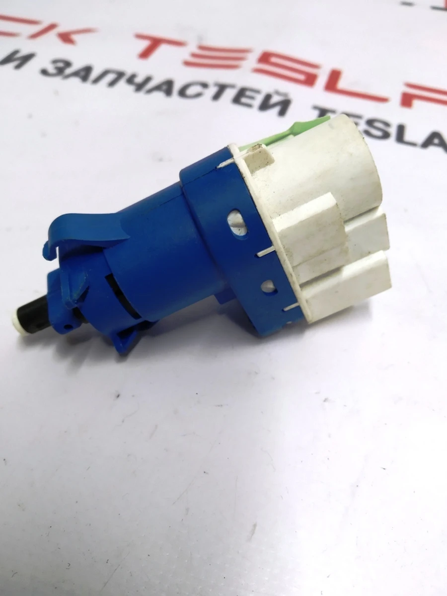 3 Switch, brake ON/OFF Tesla Model S, Model S REST, Model X 1005124-00-A