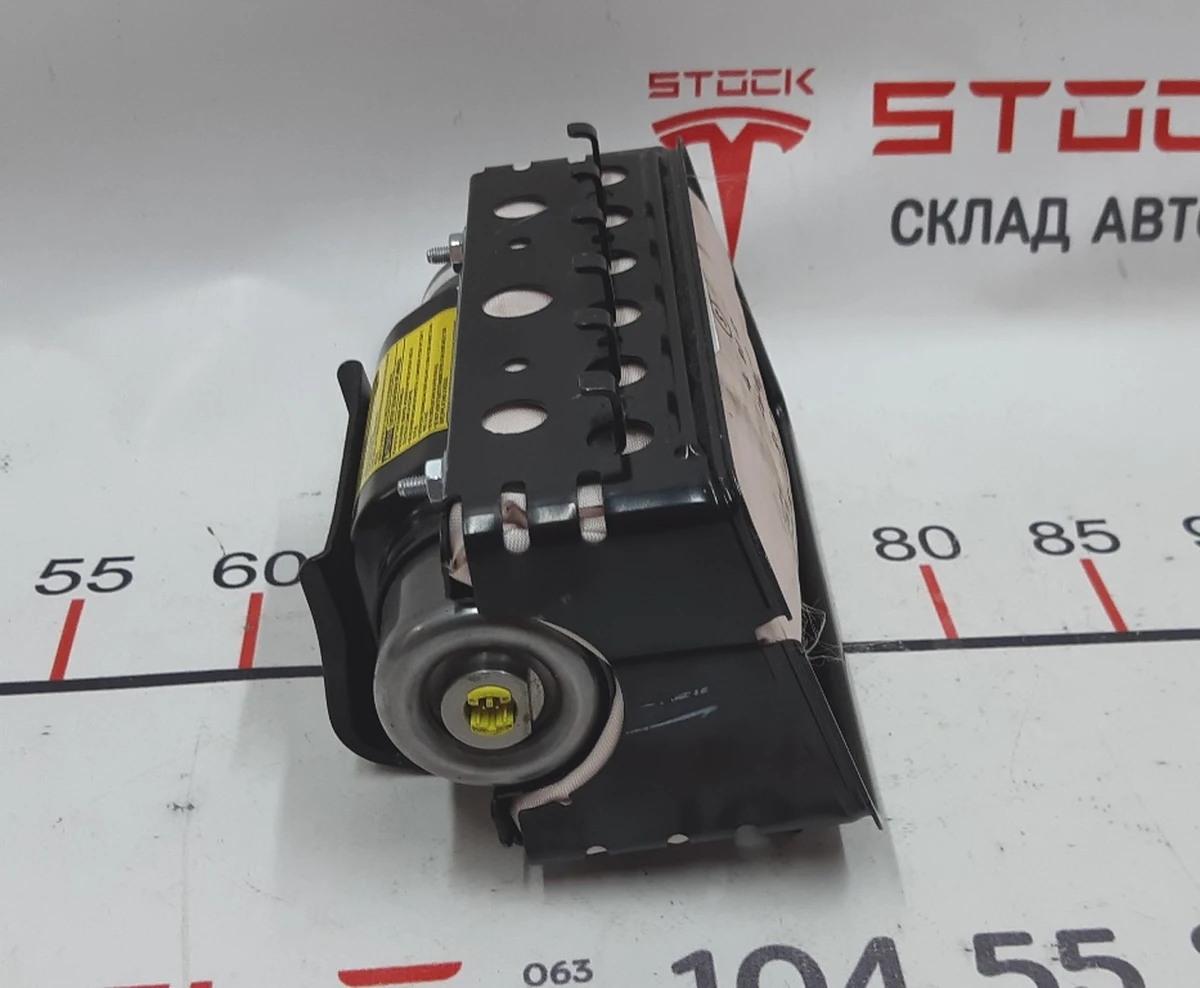 6 Passenger airbag (torpedo) Tesla model S, REST 1463361-00-B
