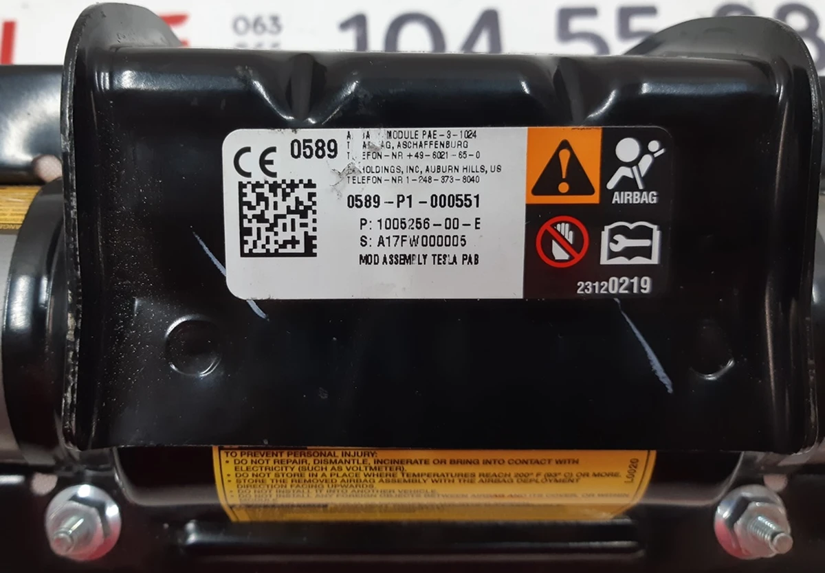 6 Passenger airbag (torpedo) Tesla model S, REST 1463361-00-B