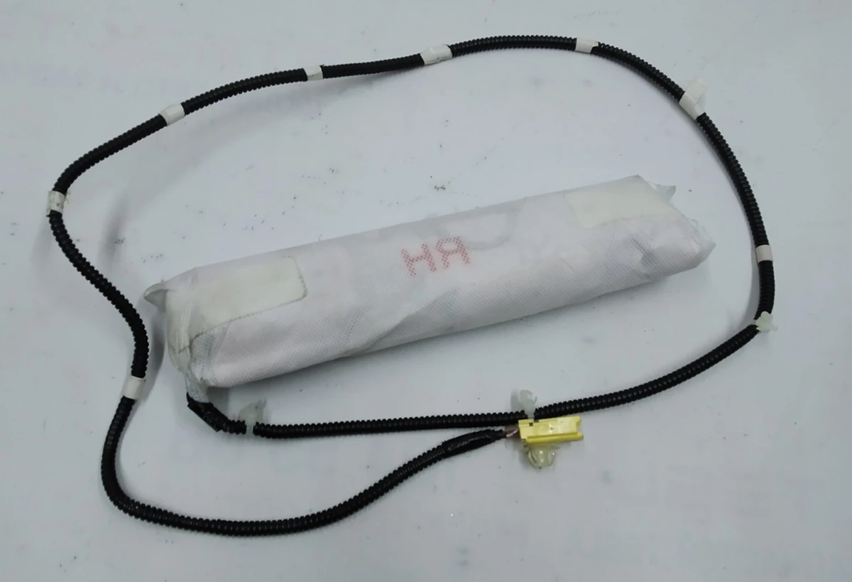 2 Подушка безпеки пасажирського сидіння Tesla model S 1013121-03-B