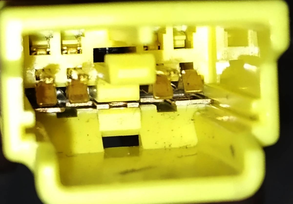 2 Подушка безпеки пасажирського сидіння Tesla model S 1013121-03-B