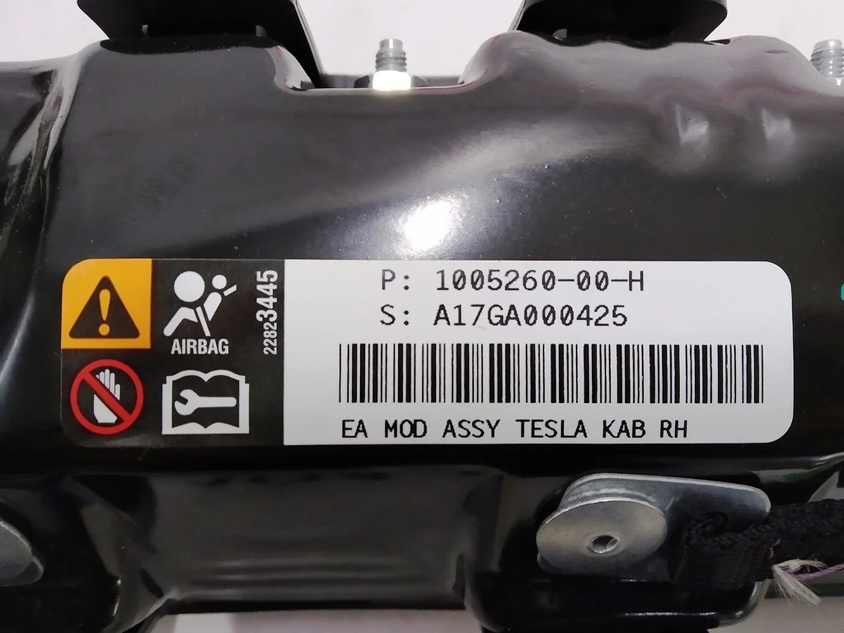KNEE AIRBAG ASSEMBLY - RIGHT Tesla model S, model S REST, model X 1005260-00-H