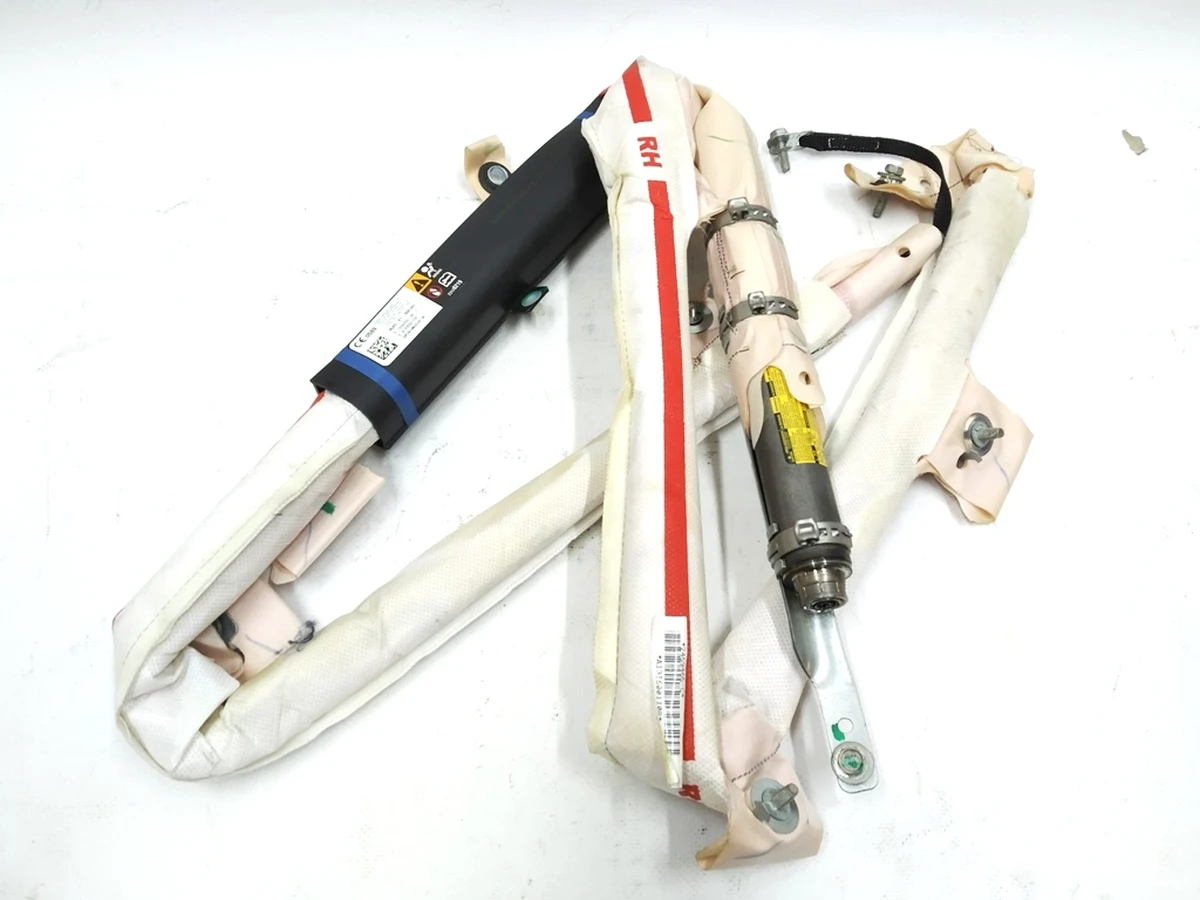 2 Подушка безопасности боковая правая (шторка) Tesla model S, model S REST 1005262-00-D