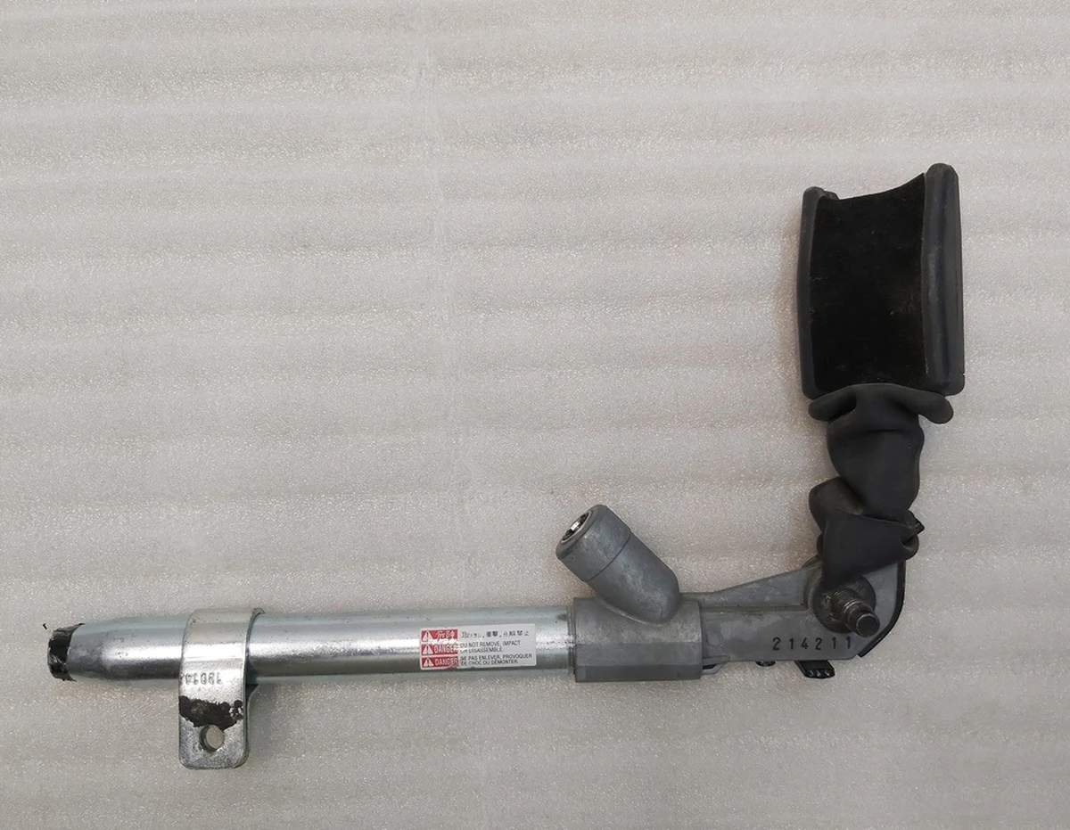 2 OUTBOARD LAP PRETEN, RH BLK for restoration Tesla model S 1005265-00-B