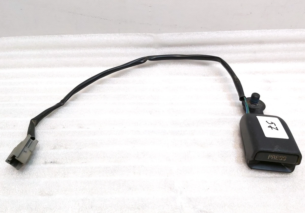 3 USA - 2ND ROW BUCKLE ASSEMBLY - BLACK Tesla model S, model S REST 1005269-05-E