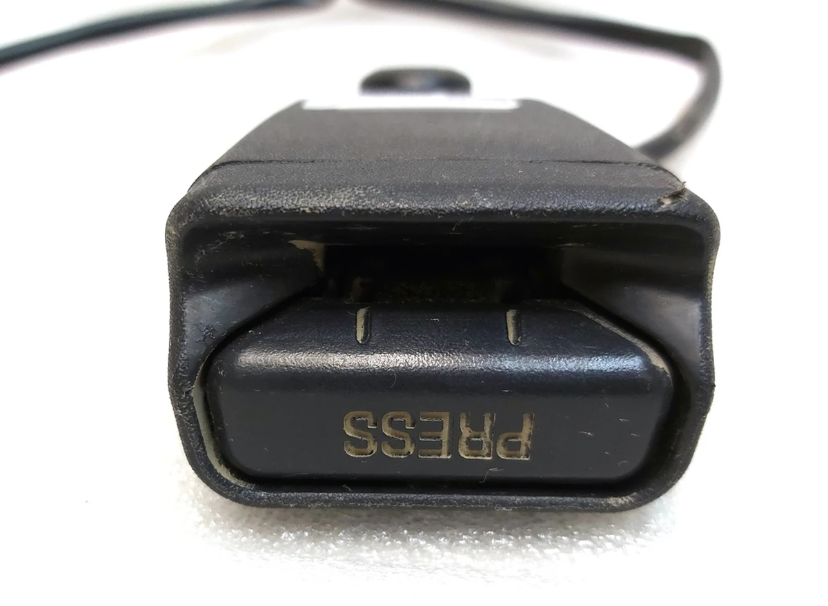 3 USA - 2ND ROW BUCKLE ASSEMBLY - BLACK Tesla model S, model S REST 1005269-05-E