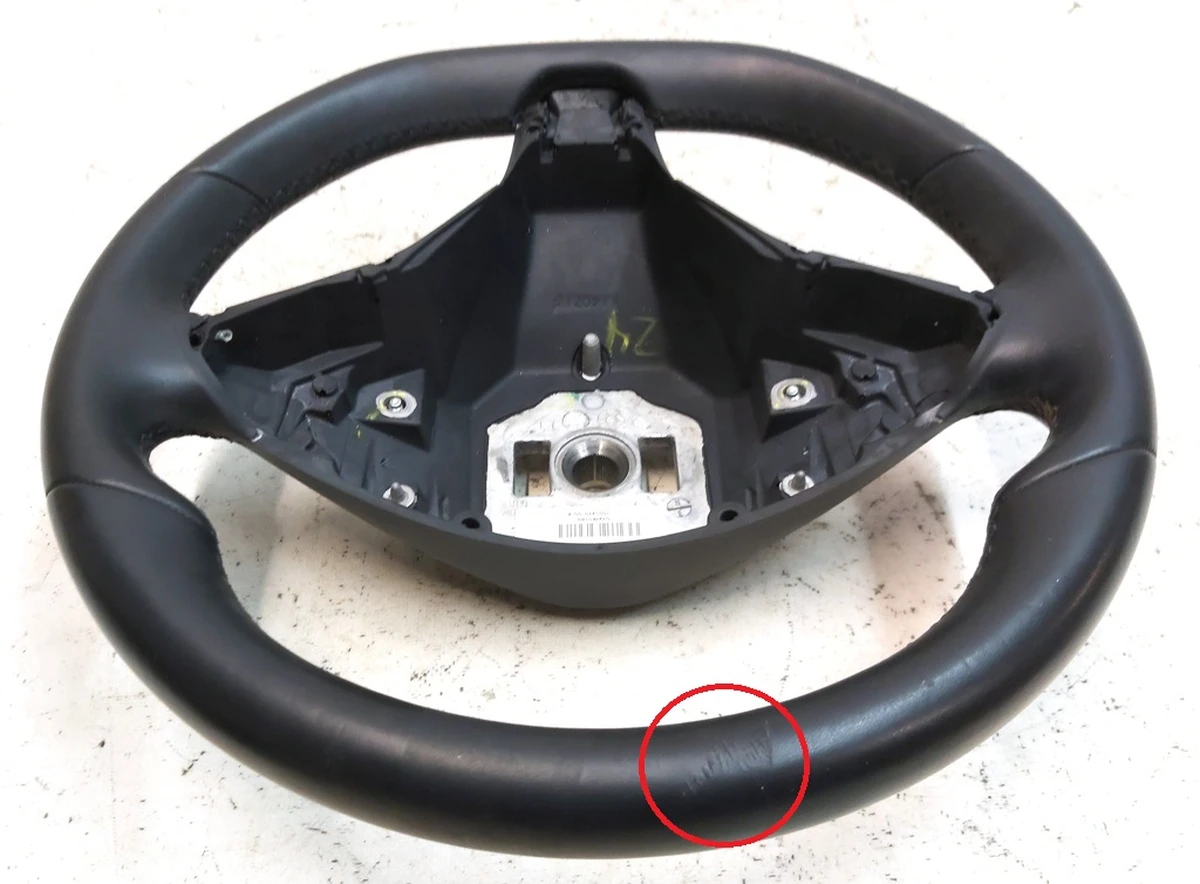 4 Колесо рулевое без airbag с повреждением Tesla model S, model S REST, model X 1005279-00-E
