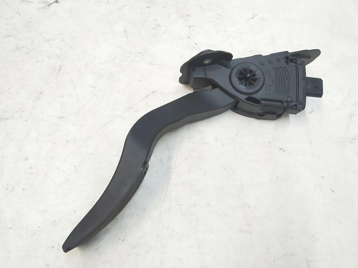 1 Педаль акселератора Tesla model S, model S REST, model X 1005307-00-A