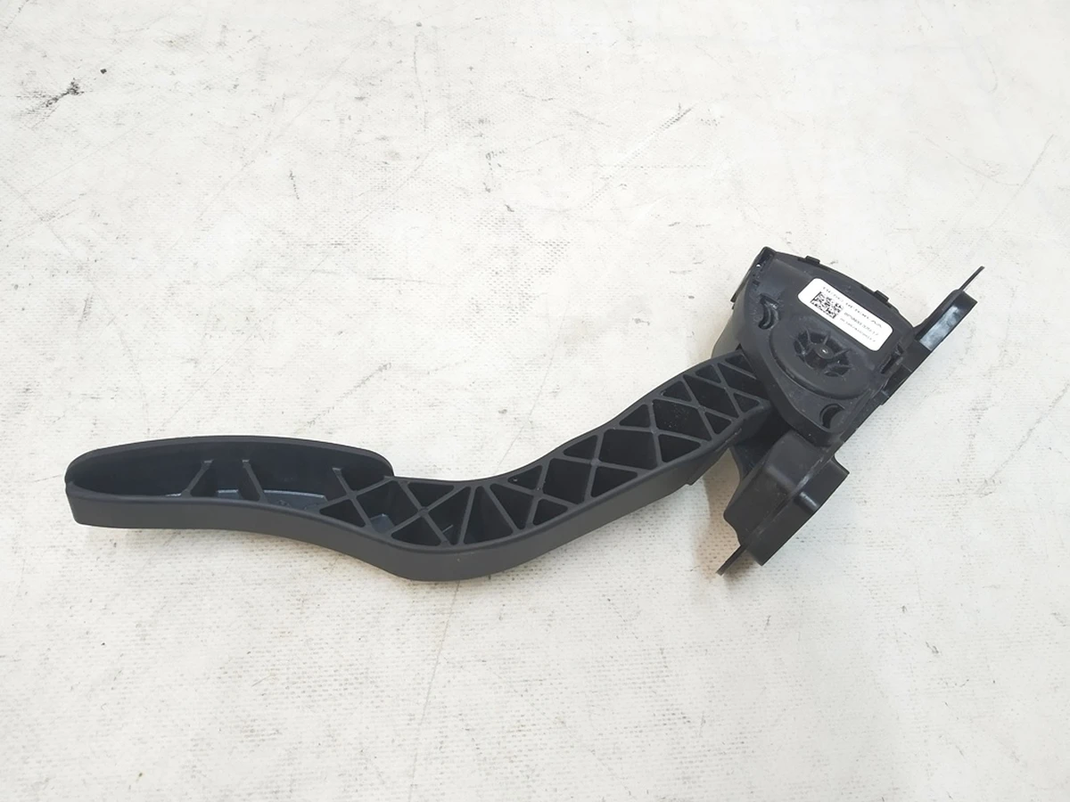 1 Педаль акселератора Tesla model S, model S REST, model X 1005307-00-A