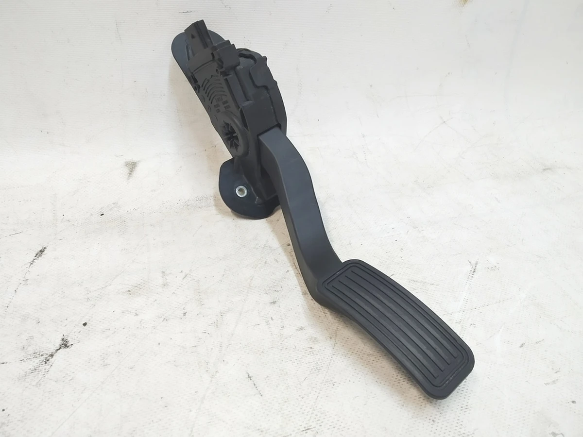 1 Педаль акселератора Tesla model S, model S REST, model X 1005307-00-A