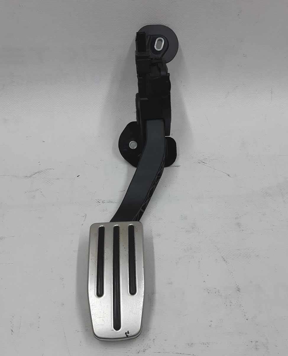 1 Педаль акселератора с накладкой Tesla model S, model S REST, model X 1005307-00-A