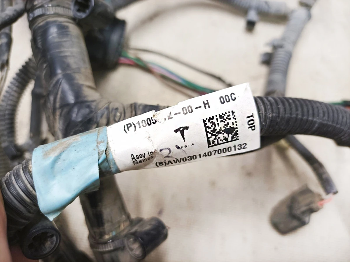 3 Front right underhood wiring harness with damage Tesla model S 1005312-00-H