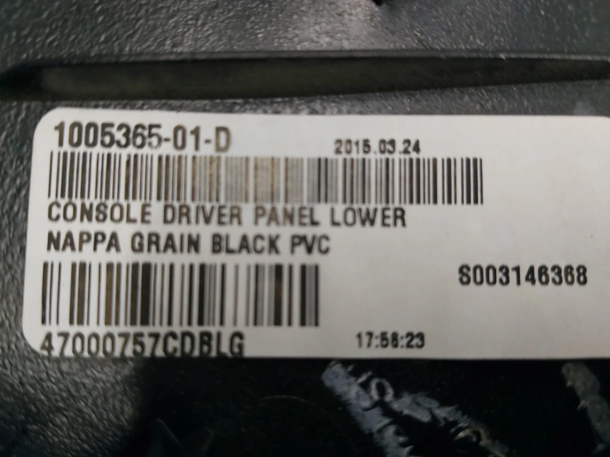 5 Панель центрального тоннеля левая NAPPA GRAIN BLACK PVC Tesla model S, model S REST 1005365-01-D