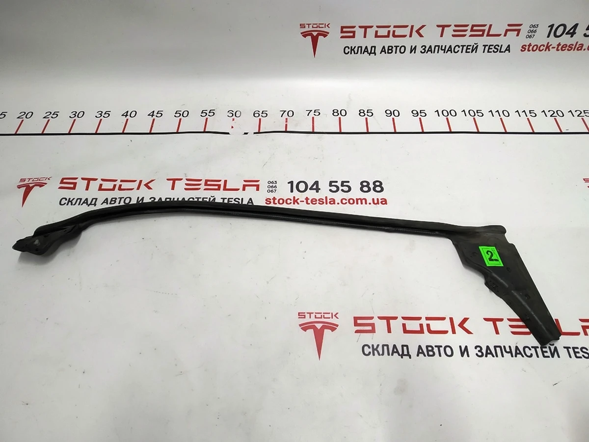 6 Ущільнювач двері передньої правої, передній Tesla model S, model S REST 1005421-00-D