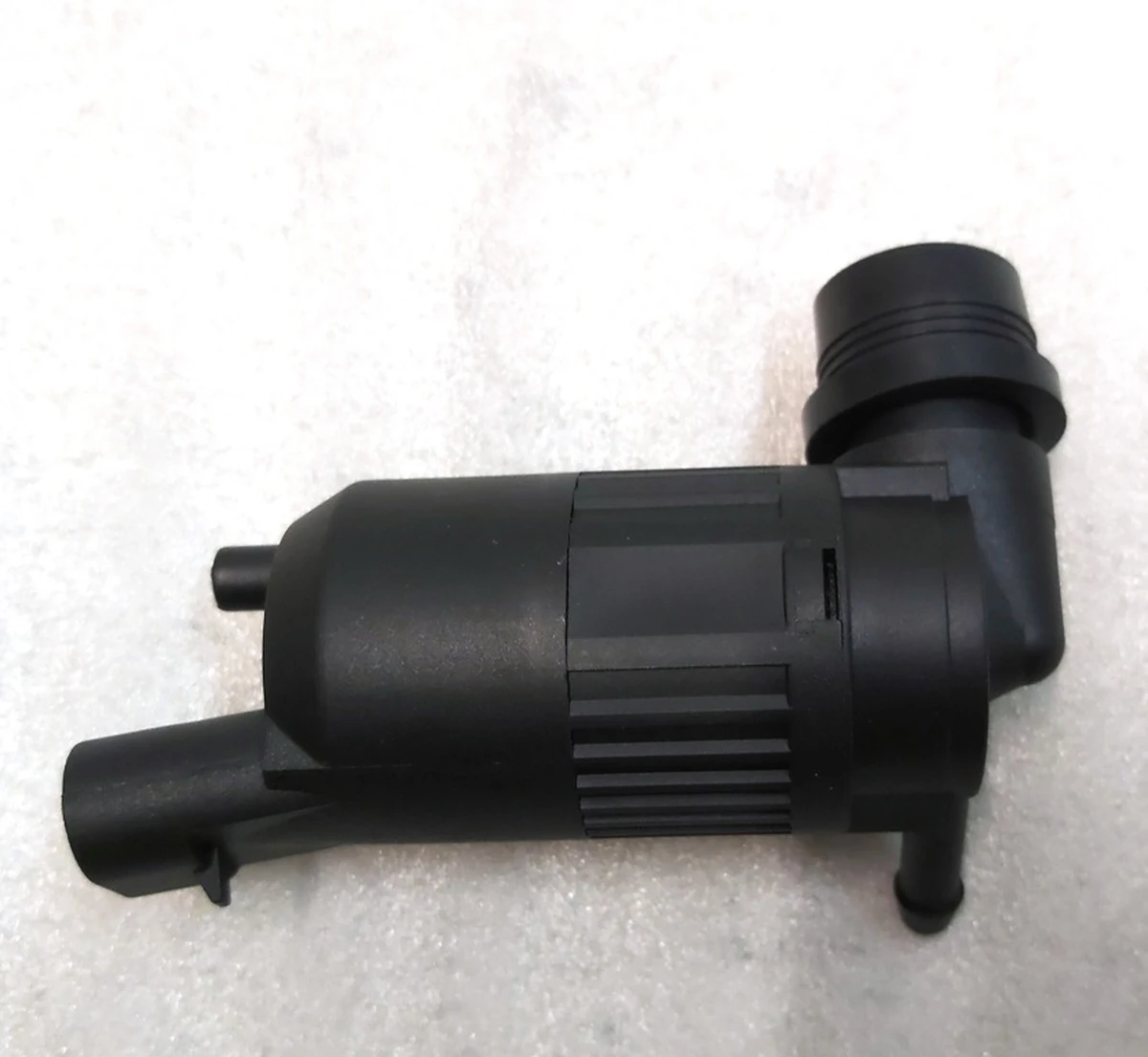 5 Насос бачка склоомивача Tesla Model S, Model S REST 1005453-00-C