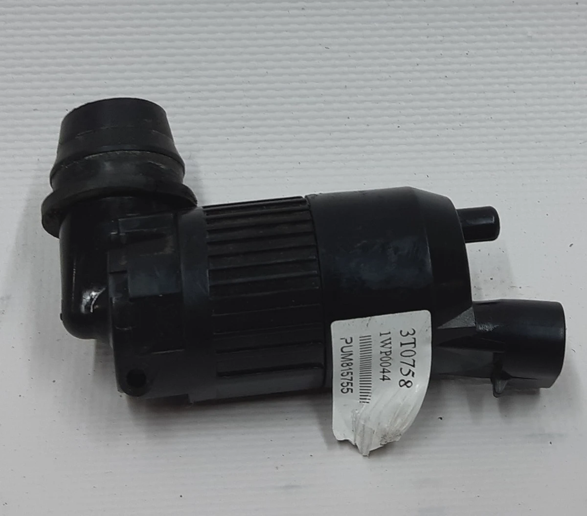 2 Насос бачка склоомивача з пошкодженням Tesla model S, model S REST 1005453-00-C