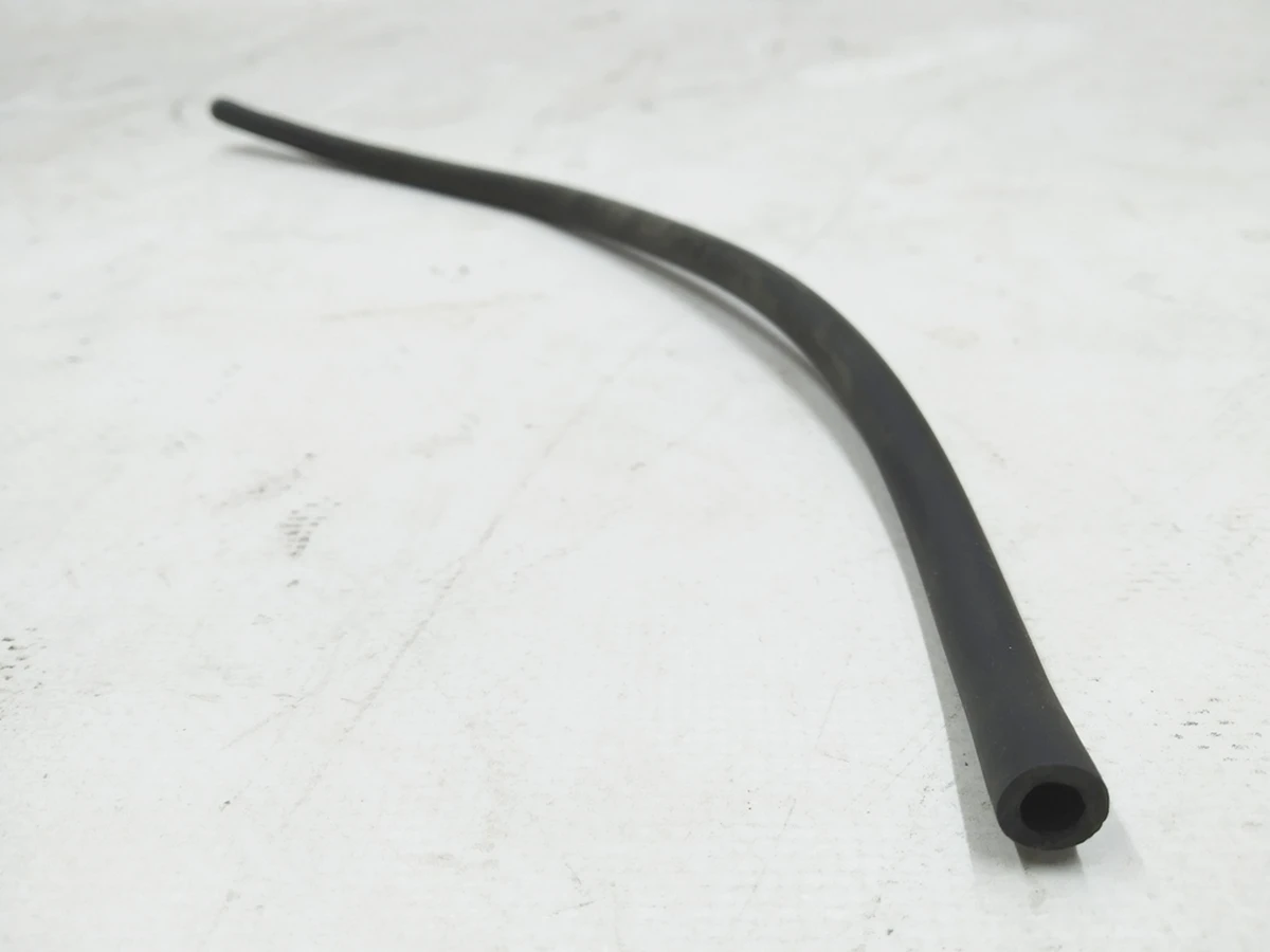 3 Шланг бачка омывателя Tesla model S, model S REST 1005458-00-B