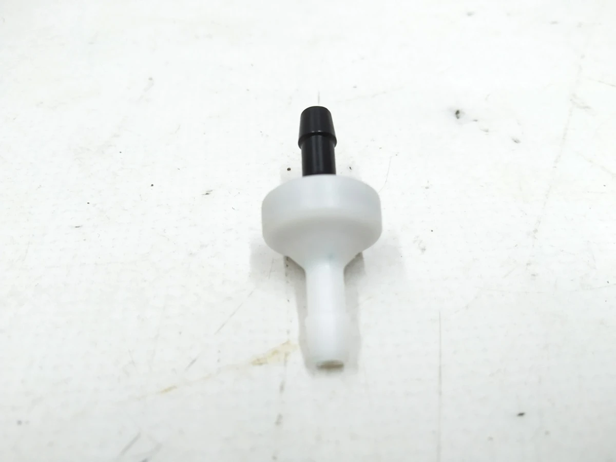 3 Клапан магістралі омивача лобового скла Tesla model S, model S REST 1005458-00-B