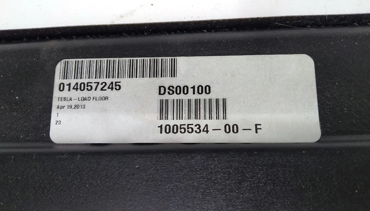 1 Полку багажного відсіку нижня Tesla model S, model S REST 1005534-00-F