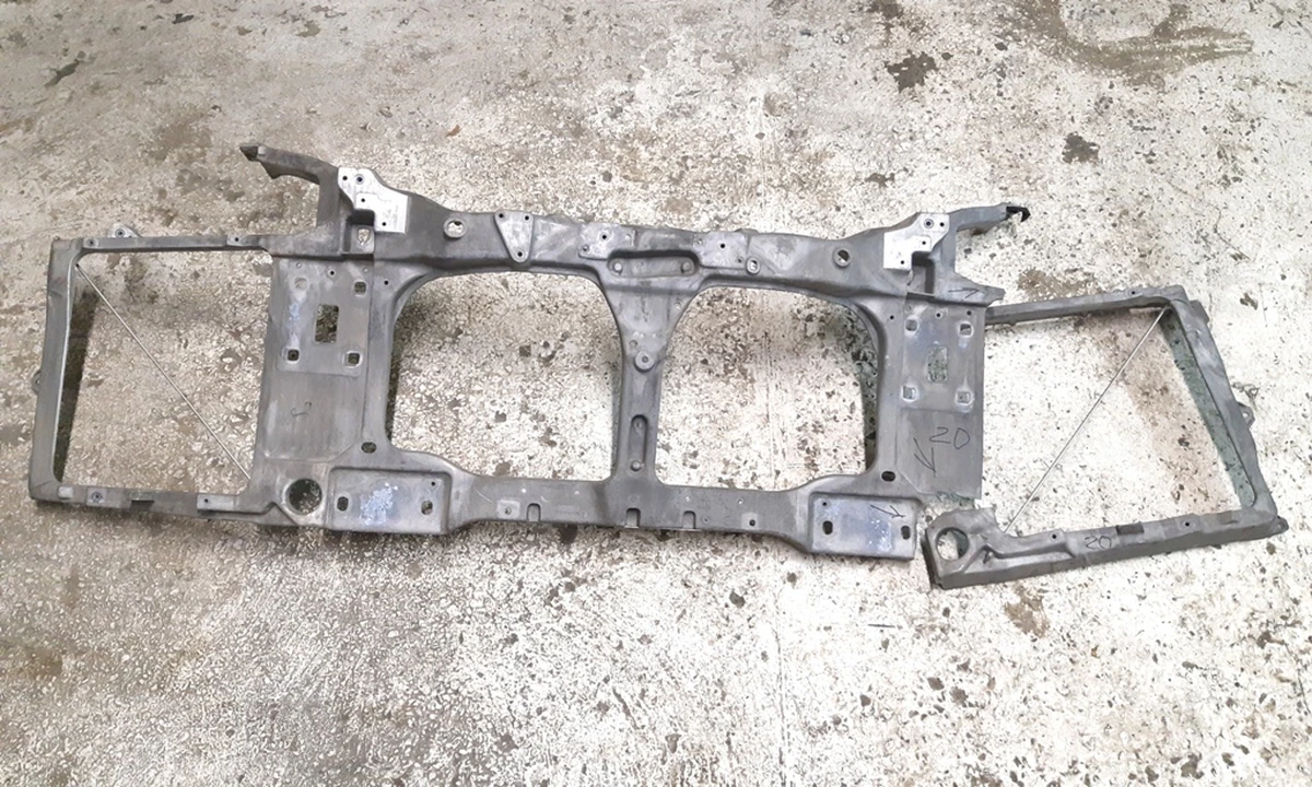 1 Carrier - Front Bumper metal RWD with damage Tesla model S 1005536-00-J