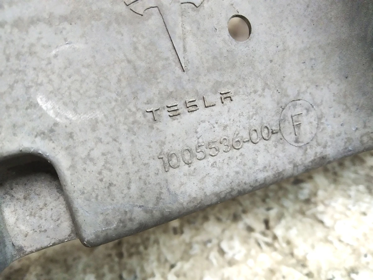 1 Carrier - Front Bumper metal RWD with damage Tesla model S 1005536-00-J