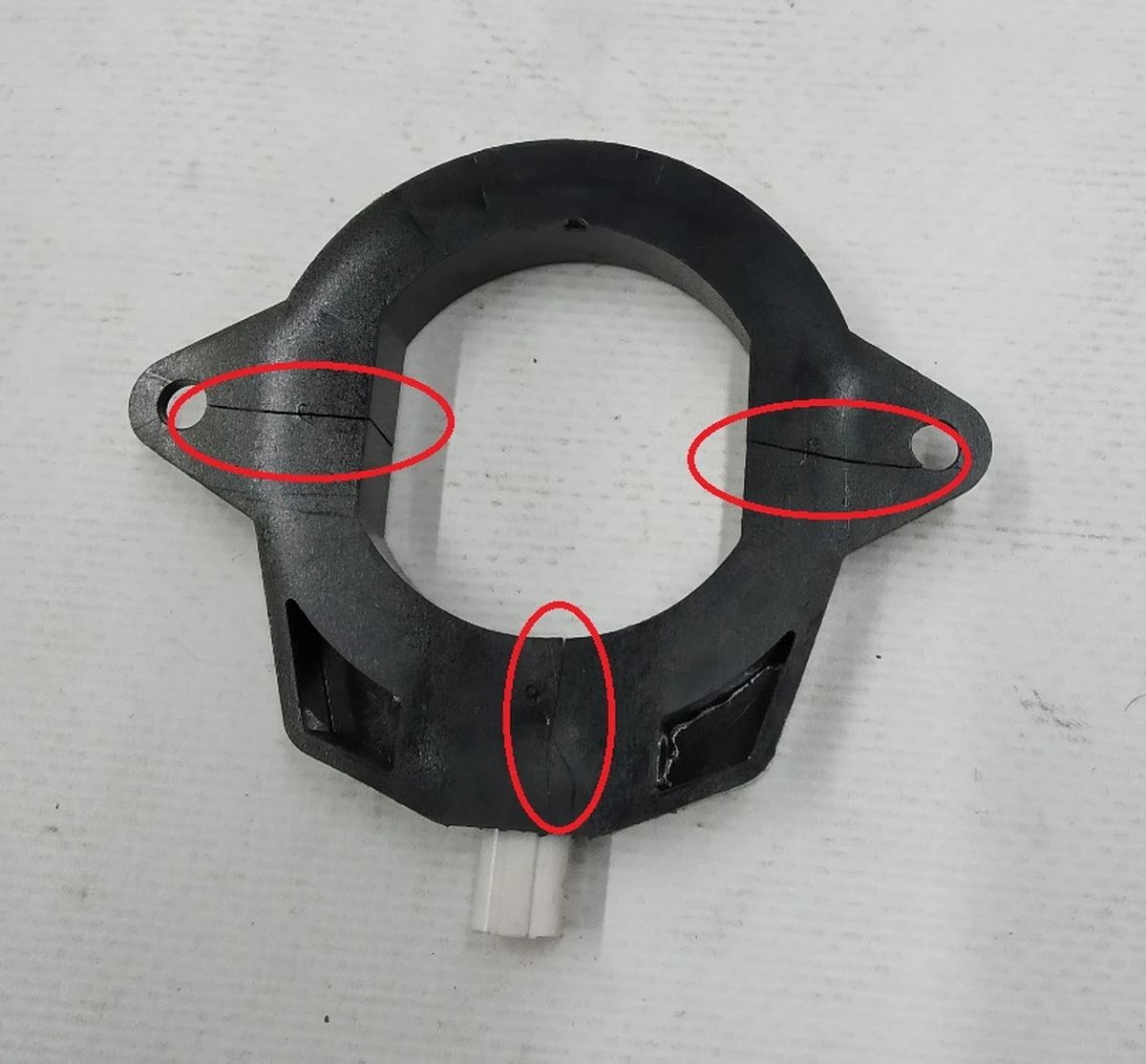 1 Антена бездротового ключа котушка з пошкодженням корпусу Tesla model S, model S REST 1005627-00-B