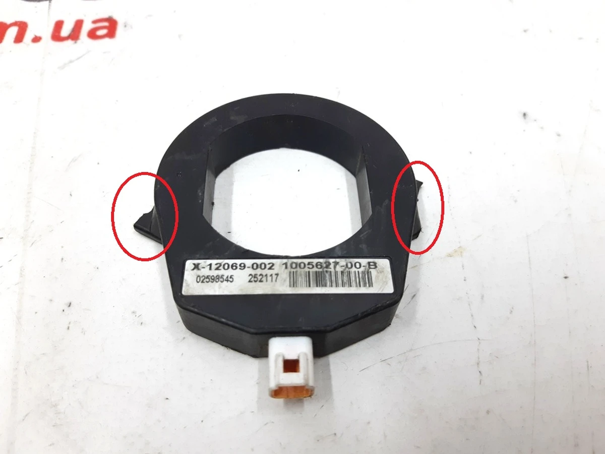 1 Антенна беспроводного ключа катушка с повреждением корпуса Tesla model S, model S REST 1005627-00-B