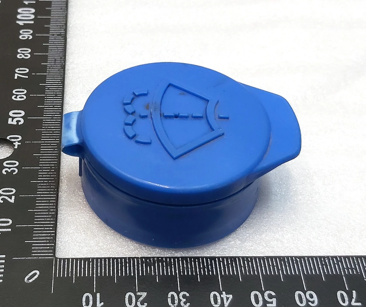 7 Крышка патрубка бачка стеклоомывателя Tesla model S, model S REST 1005685-00-A