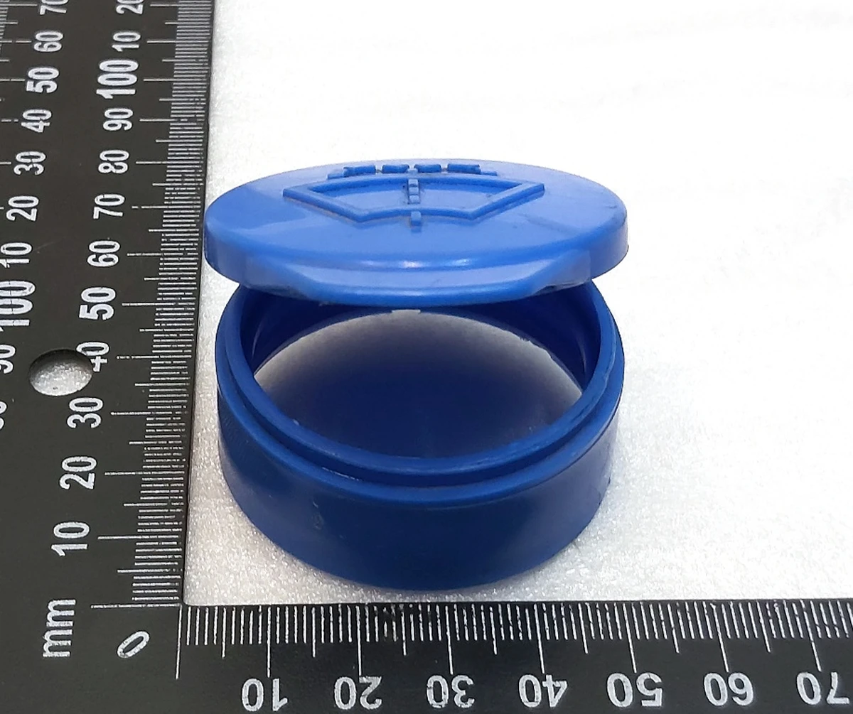 7 Крышка патрубка бачка стеклоомывателя Tesla model S, model S REST 1005685-00-A