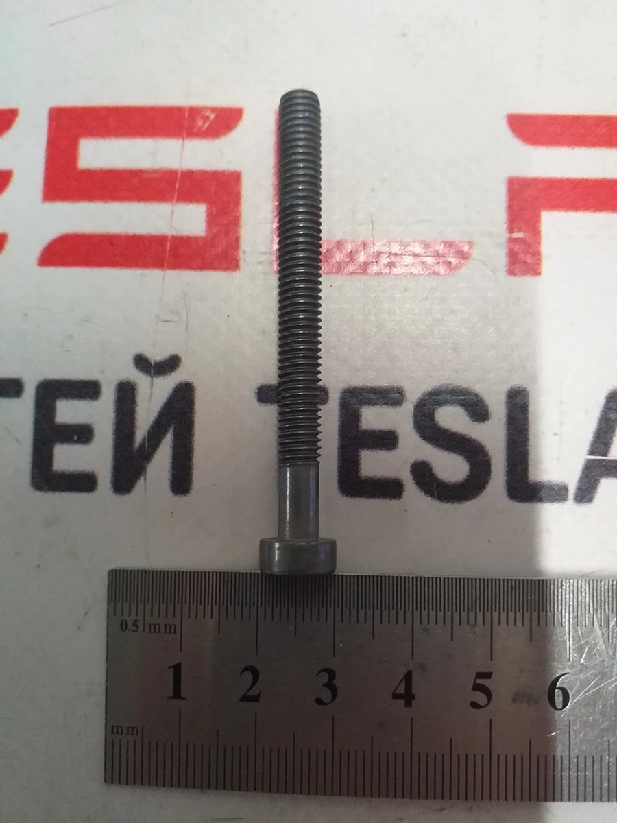 5 BLT TRX M6-1.00x60 8.8 M ZnAl Tesla model S REST, Tesla model X 1005810-00-A