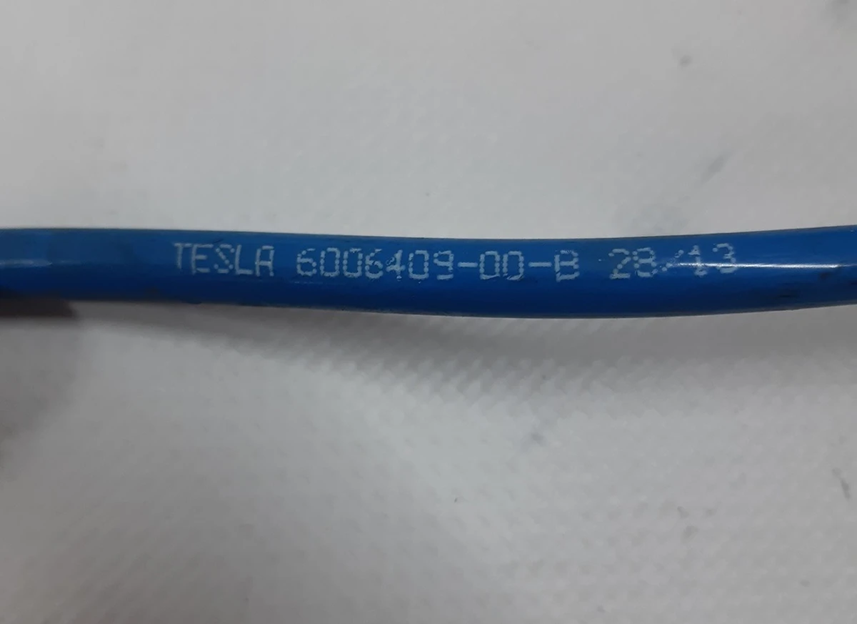 2 Pneumatic line assembly (set of 4 lines) Tesla model S 1005904-00-B