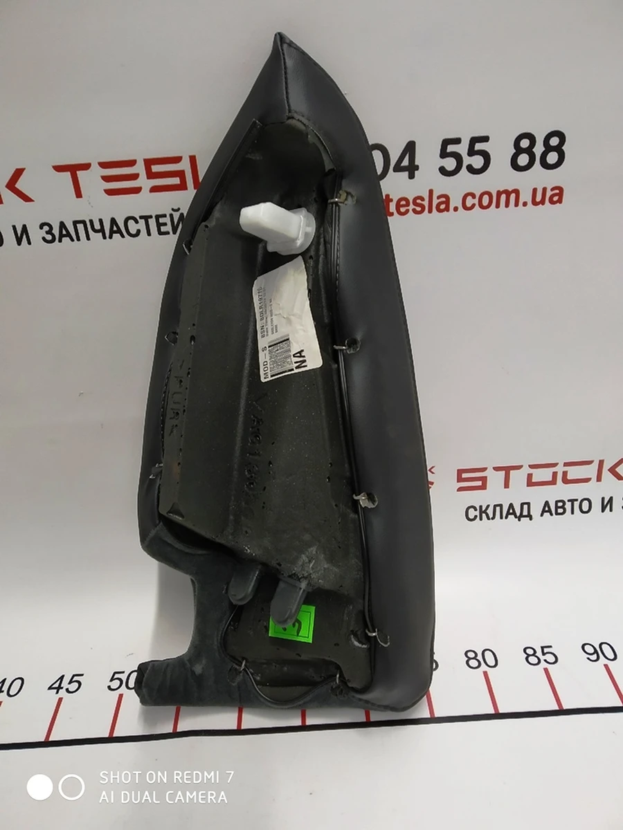 5 Подушка сиденья 2-го ряда правая (BASE BLK) Tesla model S, model S REST 1005971-01-A