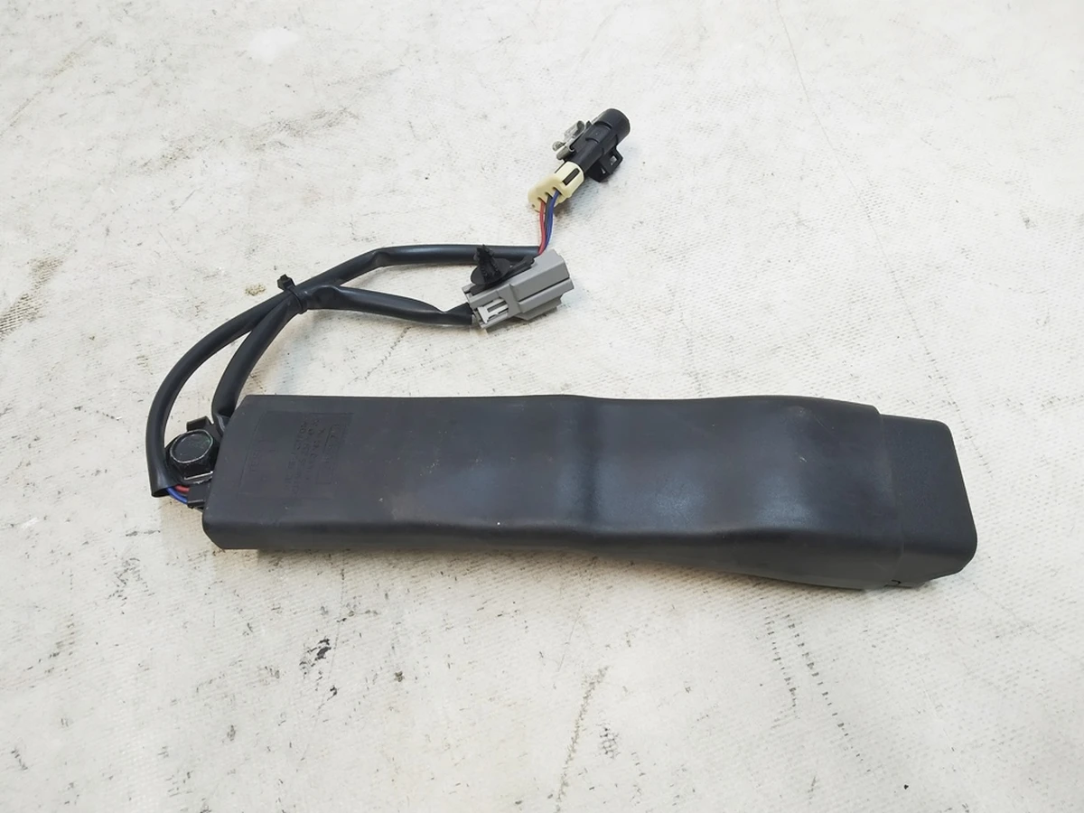 4 Замок ременя безпеки пасажирського сидіння (пошкодження) BLK Tesla model S, model S REST, model X 1005991-05-I