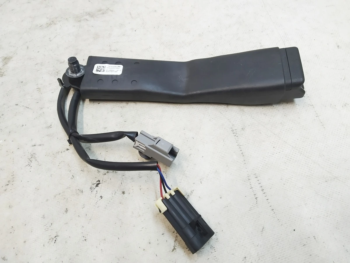 4 Замок ременя безпеки пасажирського сидіння (пошкодження) BLK Tesla model S, model S REST, model X 1005991-05-I