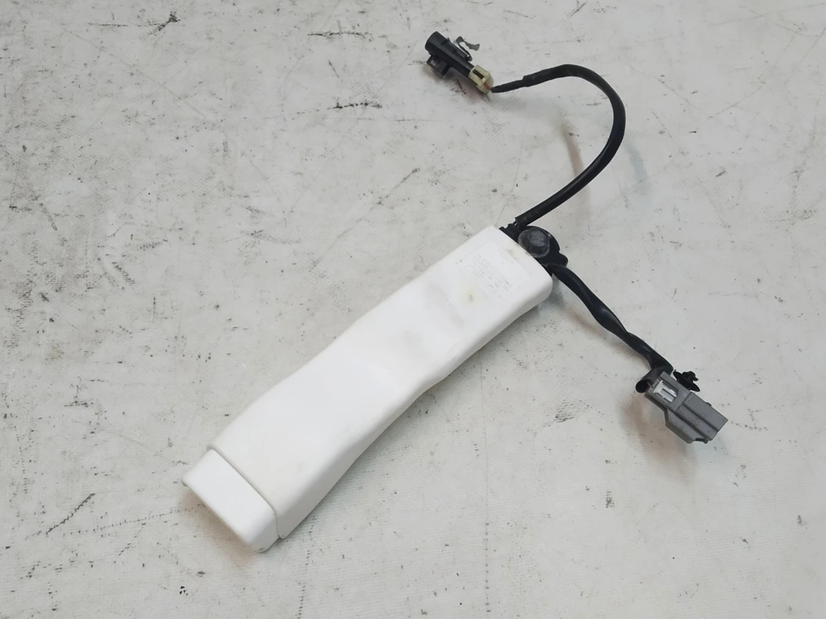 8 Замок ремня безопасности пассажирского сиденья WHITE (окисление) Tesla Model S, Model S REST, Model X 1005991-07-H