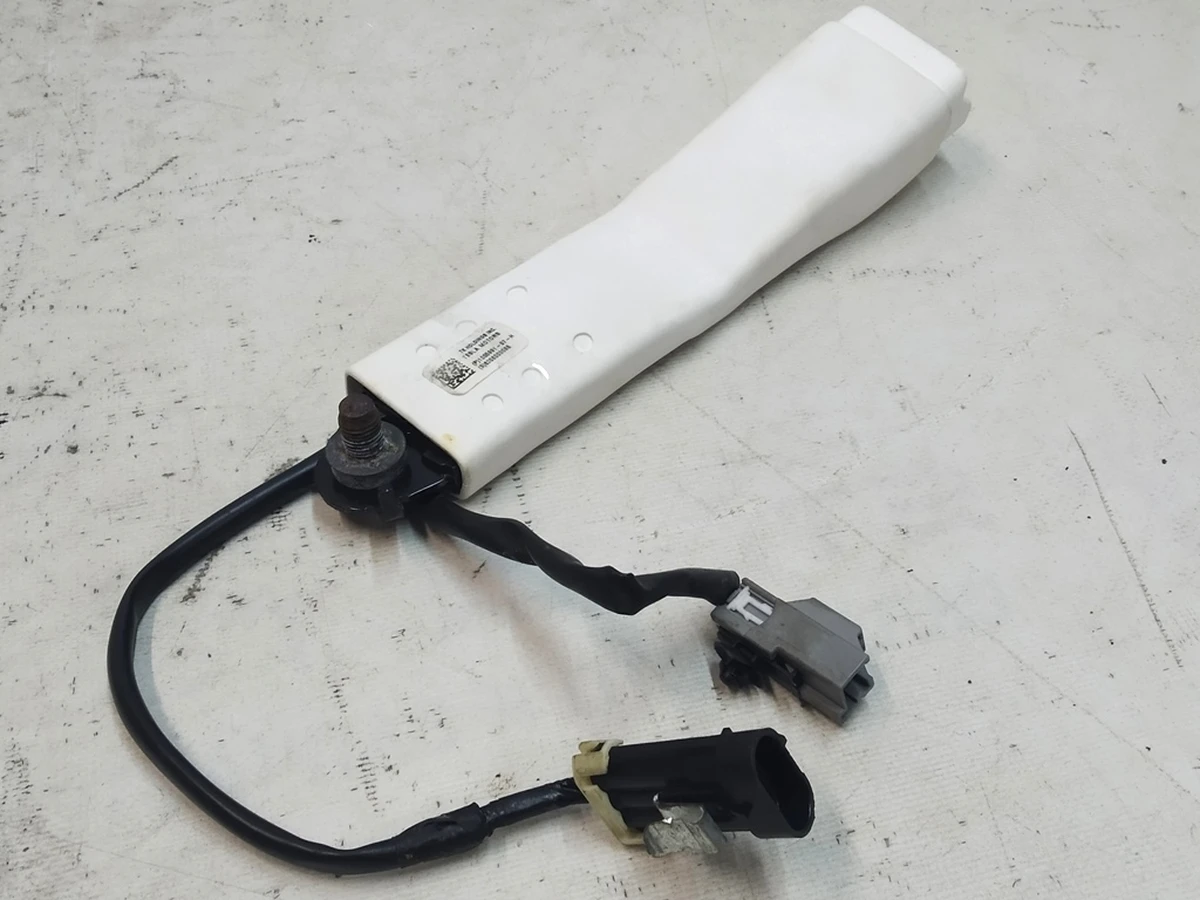 8 Замок ремня безопасности пассажирского сиденья WHITE (окисление) Tesla Model S, Model S REST, Model X 1005991-07-H