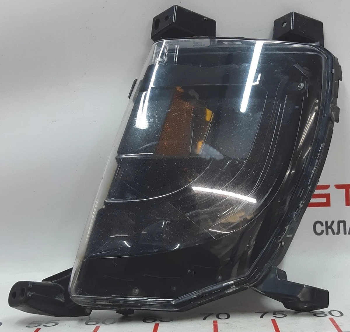 1 Фара противотуманная левая (пустая) Tesla model S 1005995-00-E
