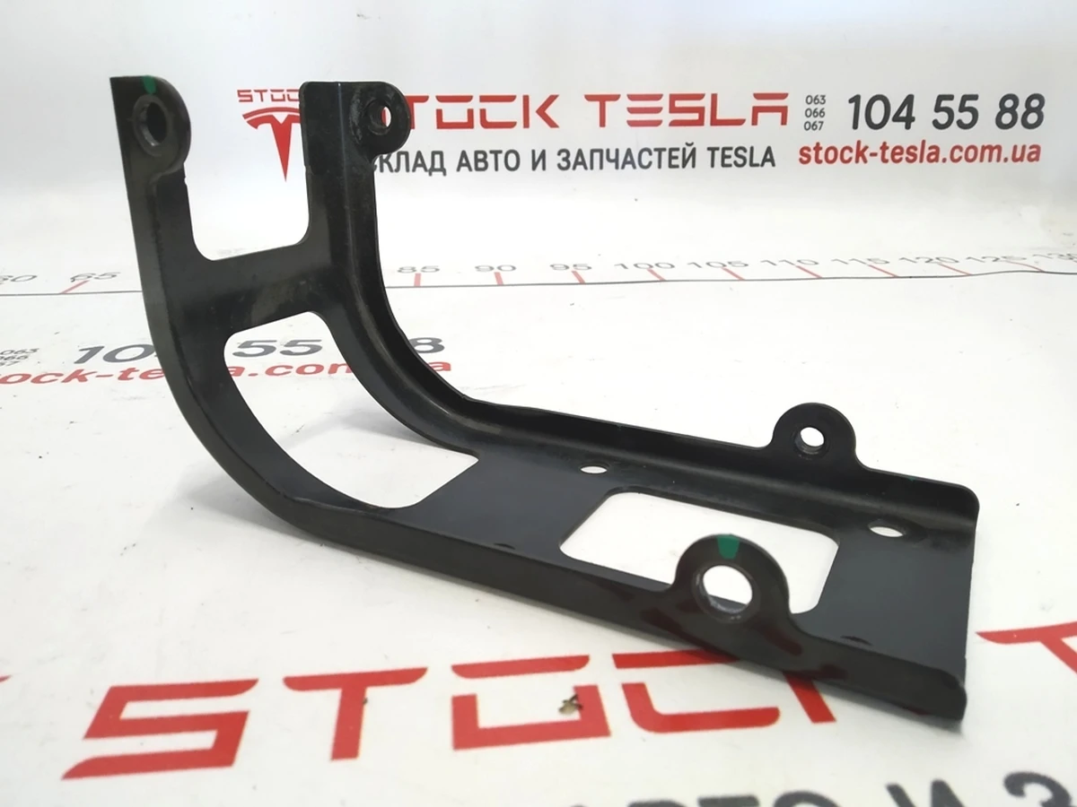 10 Кронштейн компрессора кондиционера верхний Tesla model S, model S REST 1006079-00-D